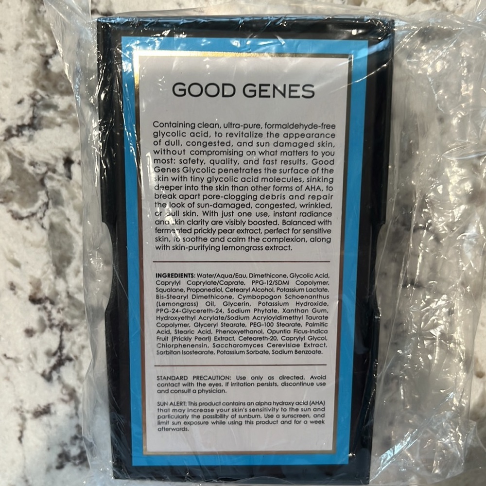 NIB Su day Riley Good Genes 0.5 fl oz - Picture 3 of 3